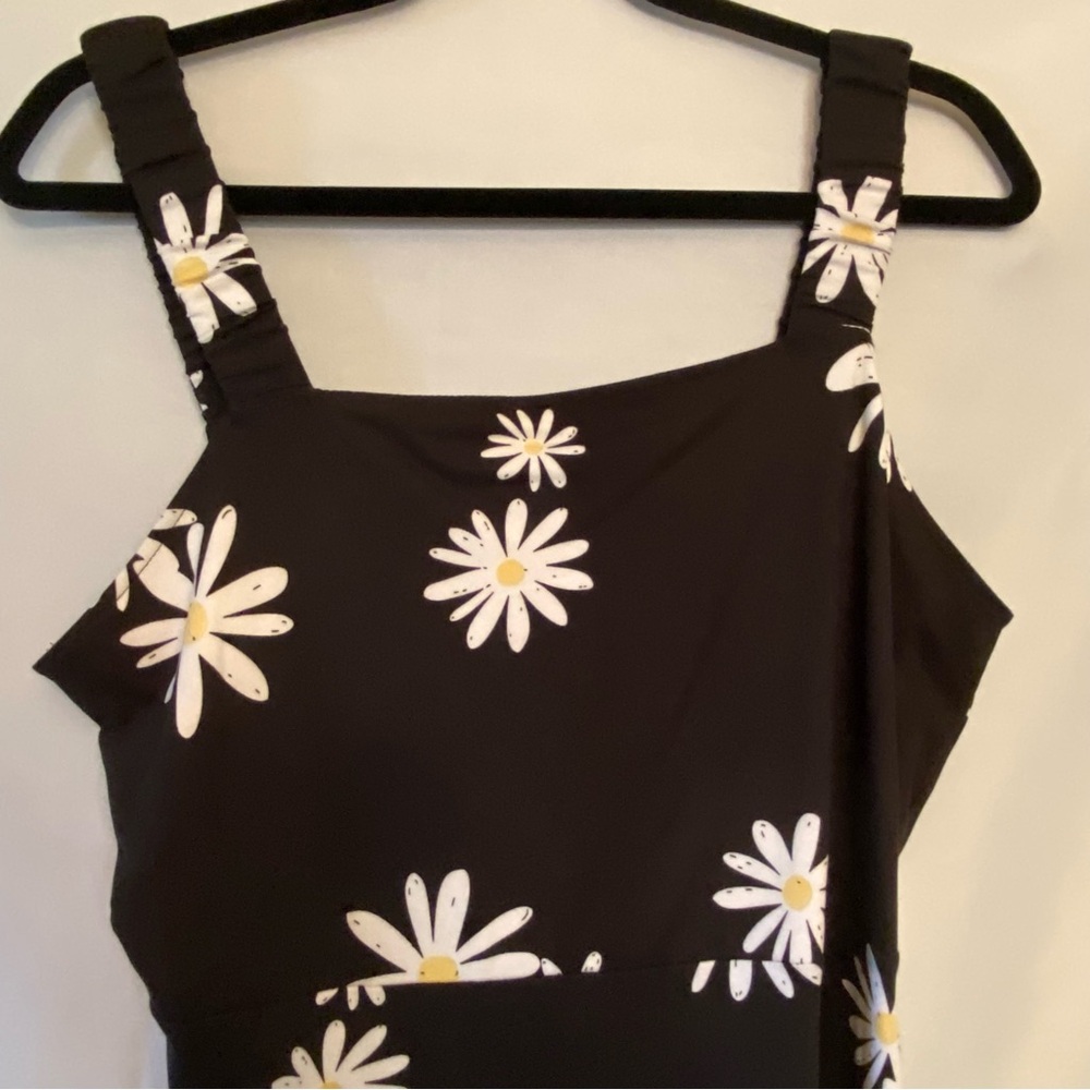NWT, So Goods For Life  bungee strap skater dress size XL black/white flowers